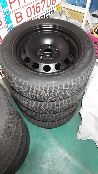 Vand jante R15,R16 cu anvelope iarna Vw,Skoda,Seat,Audi