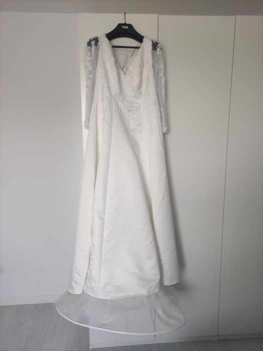 Vand rochie de mireasa
