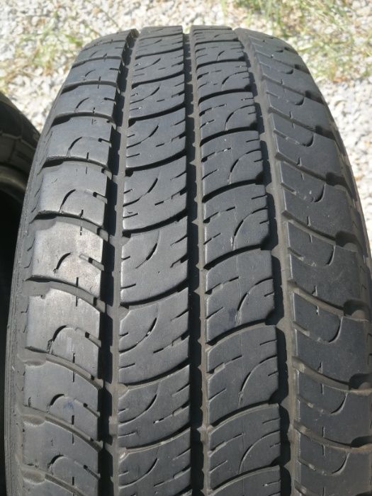 2 летни бусови гуми R16C 205/65 Goodyear Marathon 107/105T