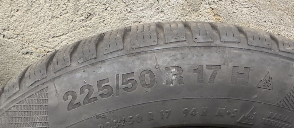Vând jante BMW 225/50/R17 CAUCIUCURI DE IARNĂ