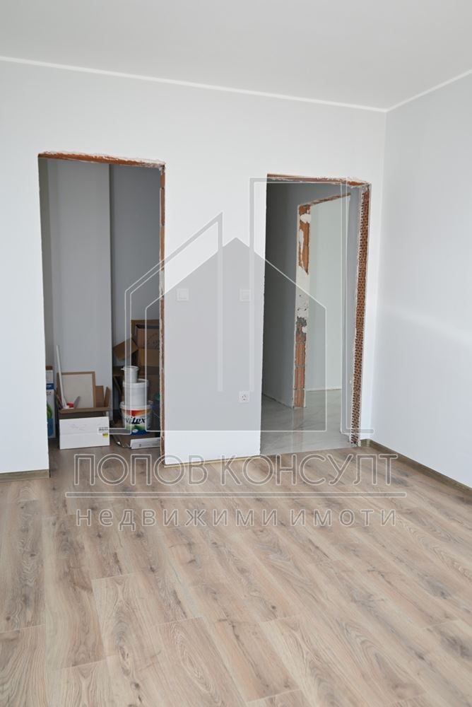 Продава се Двустаен апартамент в Пловдив, Беломорски - 99 кв.м за 1313 €/кв.м - Снимка #3
