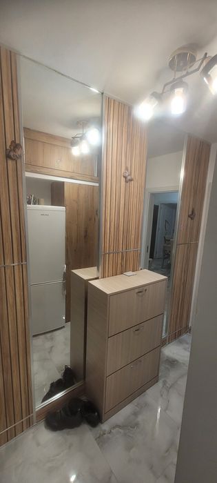 Închiriez apartament  2 camere zona ploiesti vest