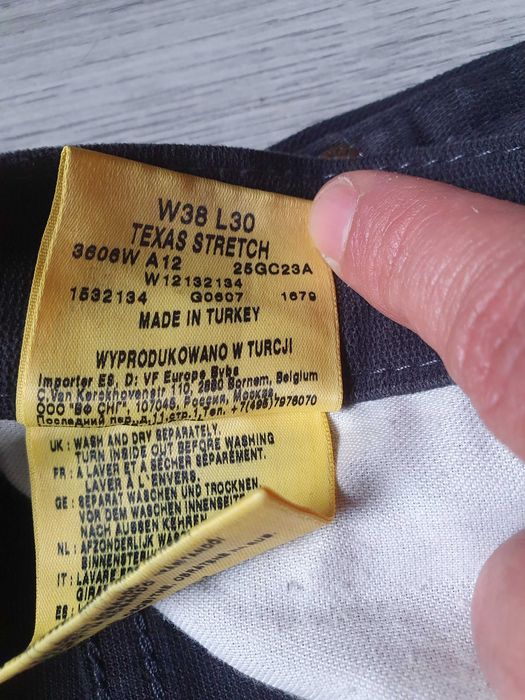 Blugi WRANGLER "Texas Stretch" - Marime W38 L30 (Talie 99 cm)