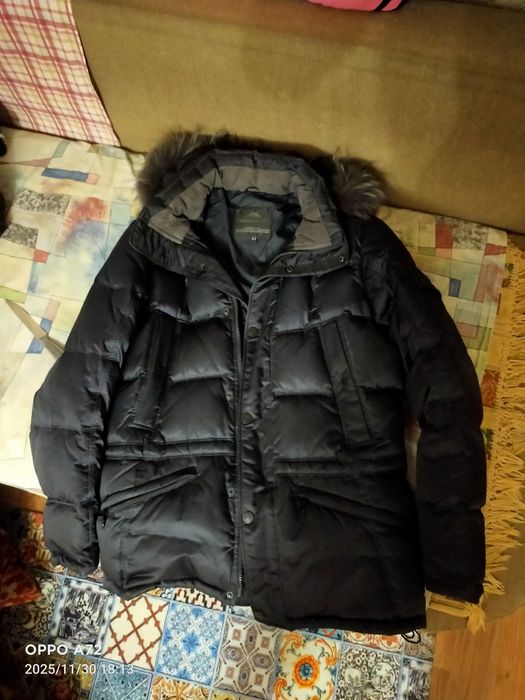 Продам брендовый пуховик на астанинскую зиму.