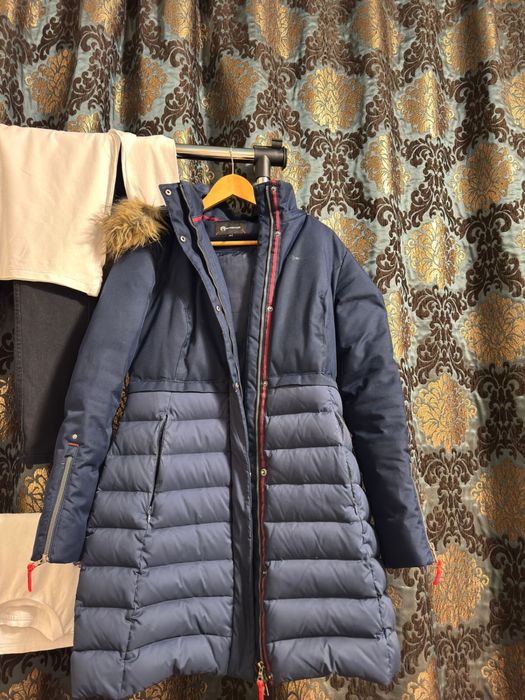 Зимняя куртка с капюшоном