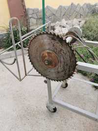 Циркуляр за рязане на дърва
