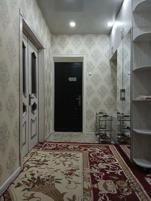 Продаётся 4-комнатная квартира в Мирабадском районе
