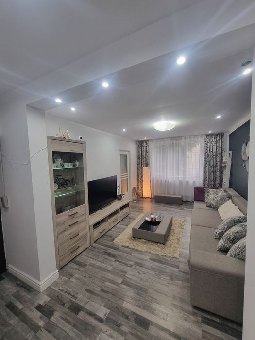 Vand apartament 4 camere