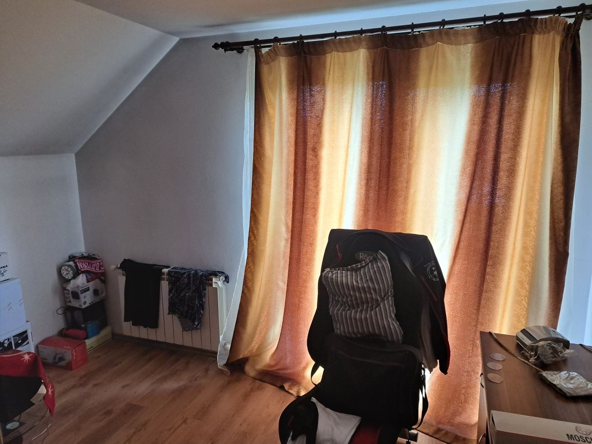 Casa de vanzare Valea Castailor, la asfalt cu 1000mp teren