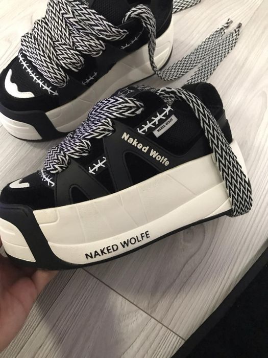 Vand adidasi de dama Naked Wolf