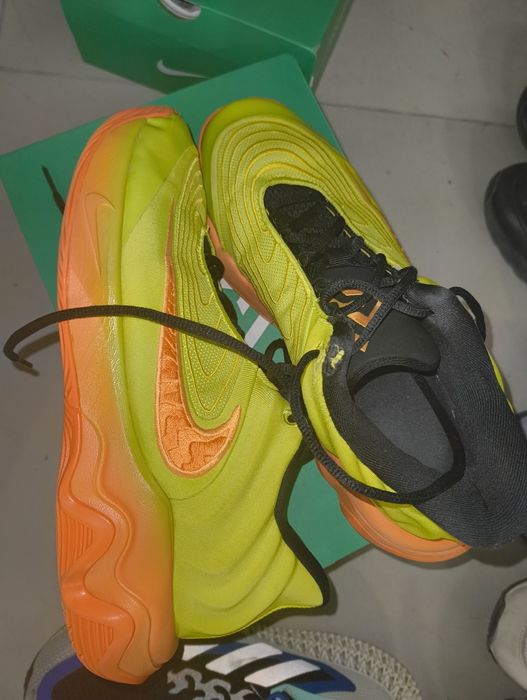 Маратонки 44-45 Nike, Adidas по 40лв