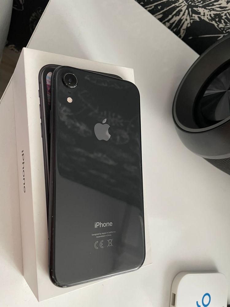 iPhone XR-full box