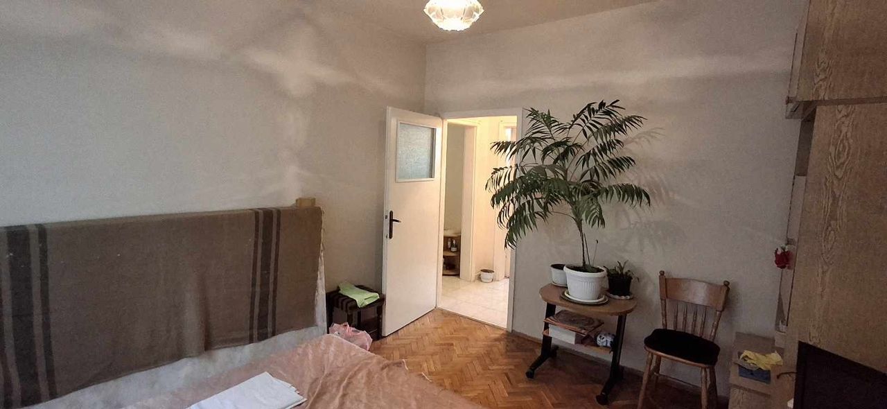 Продава се Тристаен апартамент в Варна, Бриз - 70 кв.м за 1643 €/кв.м - Снимка #10