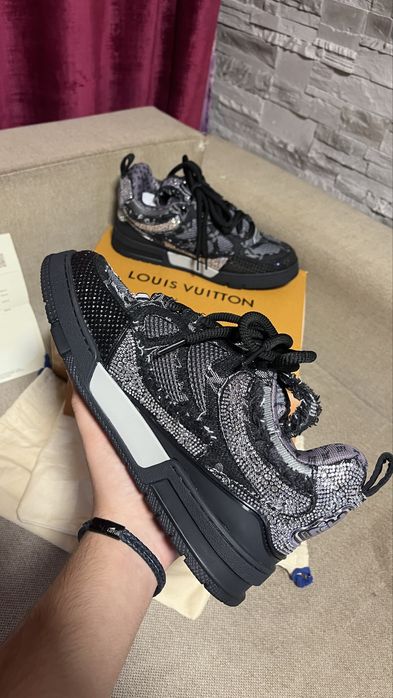 Louis Vuitton Skate crystals