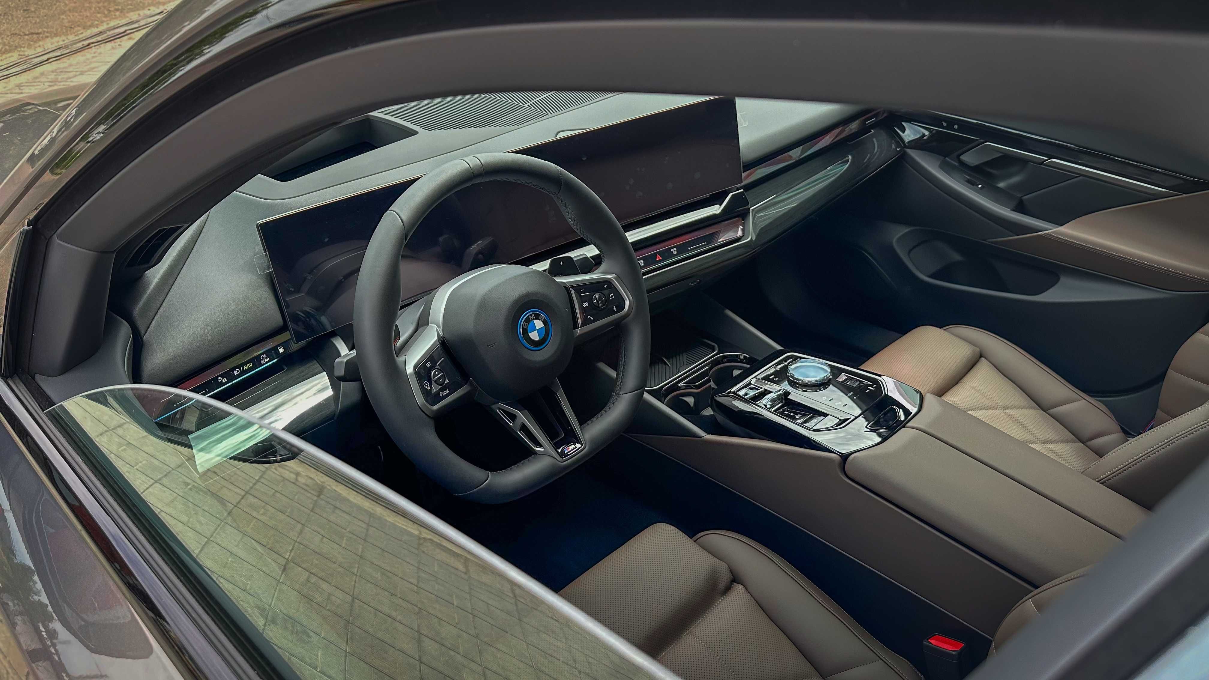 Продам новый BMW 550E Hybrid Спец.предложение с официальной гарантией