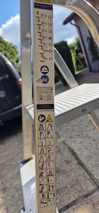 Scara aluminiu 5 trepte - 98 cm