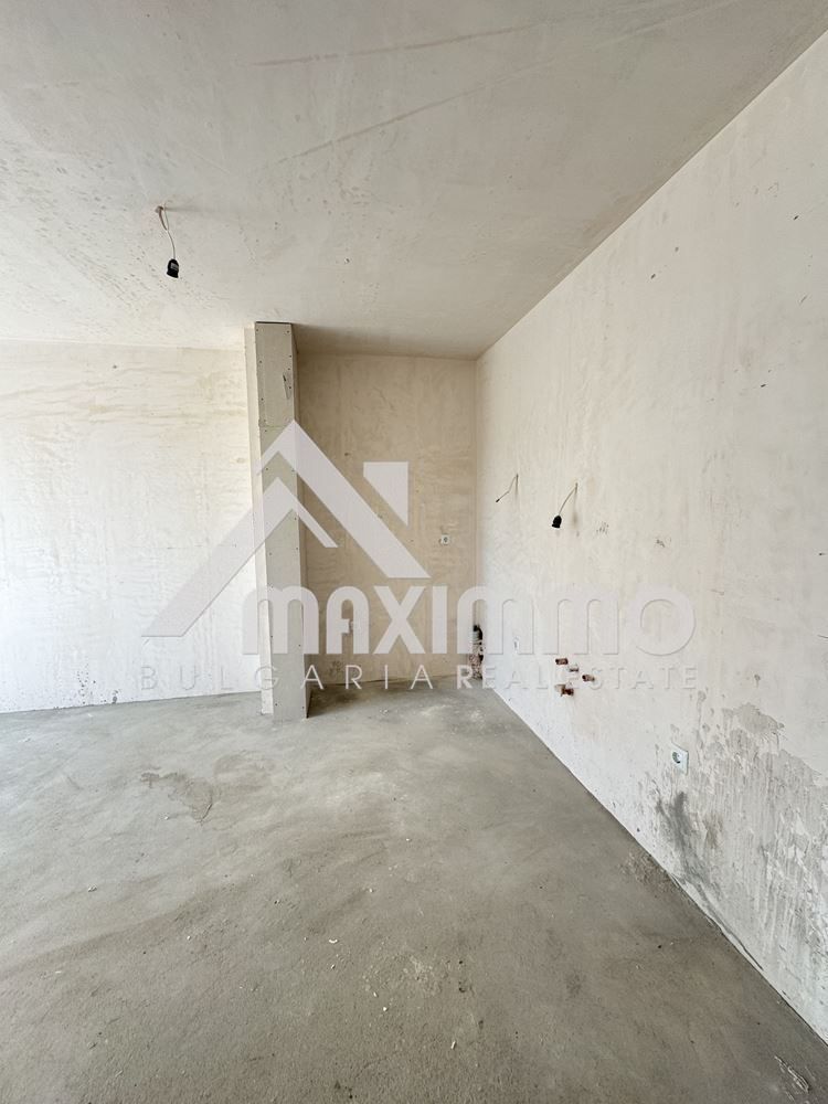 Продава се Двустаен апартамент в Варна, Кайсиева градина - 60 кв.м за 1367 €/кв.м - Снимка #5