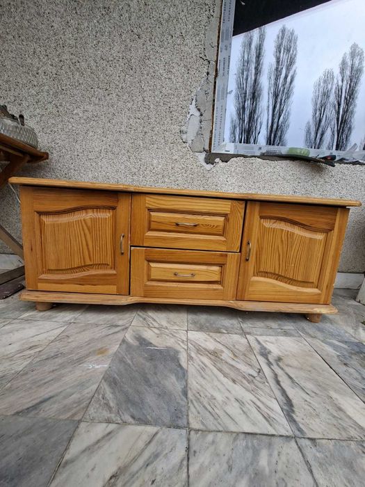 Дървен шкаф за обувки