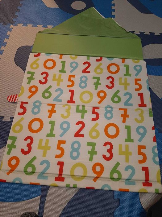 Urgent! Vand figurine plus Disney si alte plusuri, tunel/cutie jucarii