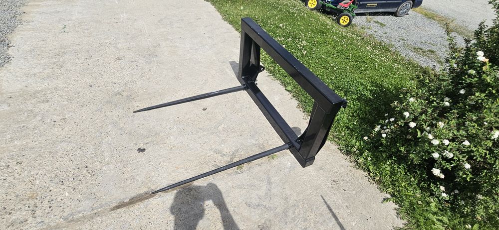 Furca prindere Euro pentru încărcător frontal