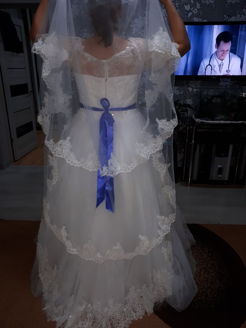 Шикарное свадебное платье, новое