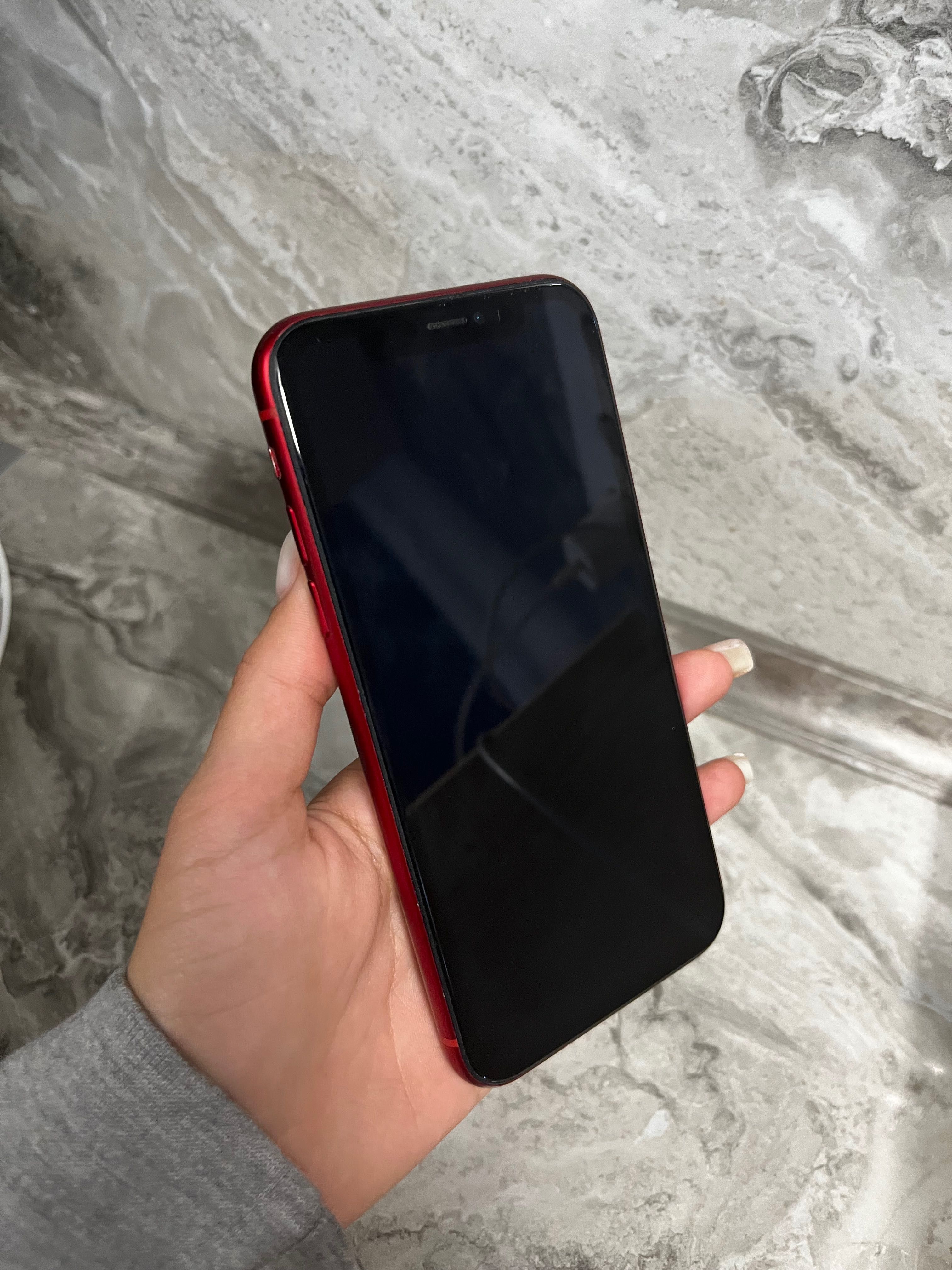 Отличен Iphone XR