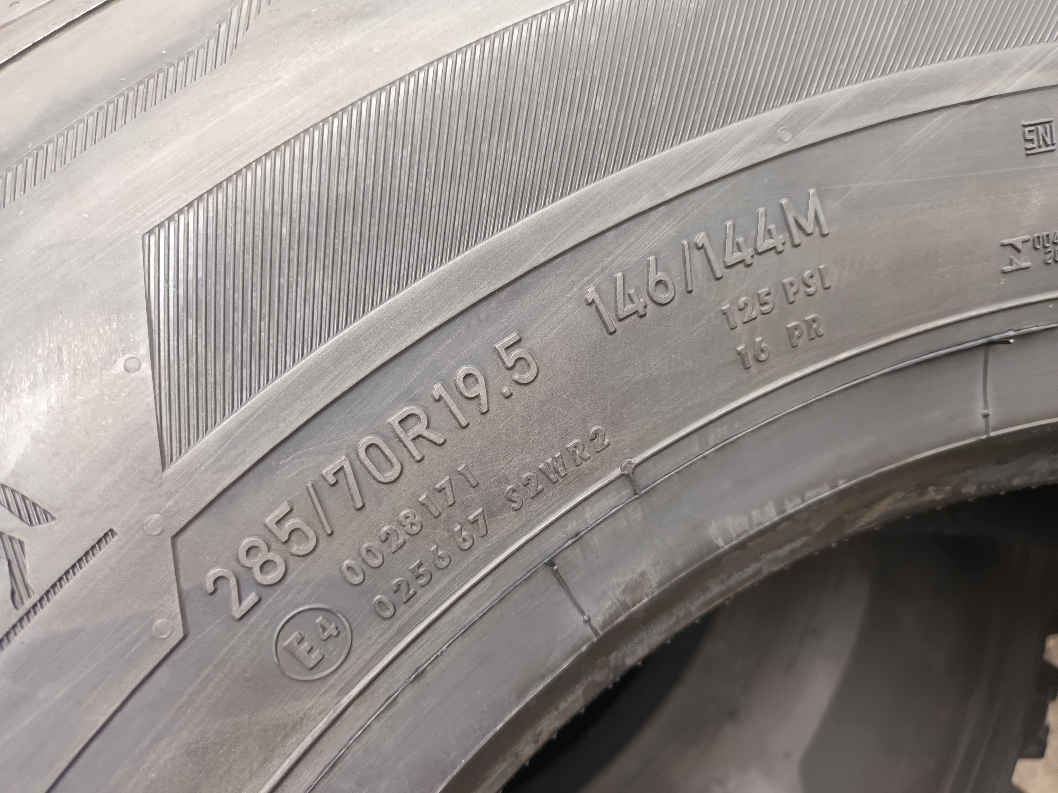 2 Нови гуми 285/70 R19.5 Continental ContiHybrid HS3 146/144M M+S 16PR