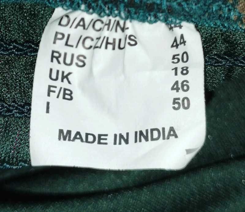 Rochie cu voal de vanzare