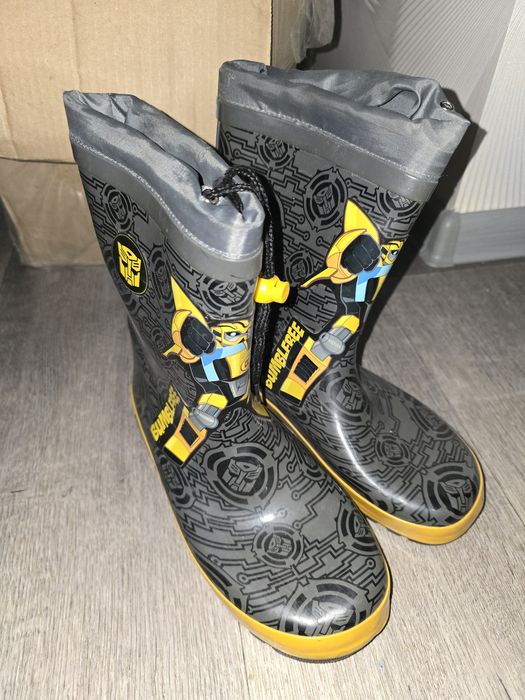 Продам резиновын сапоги