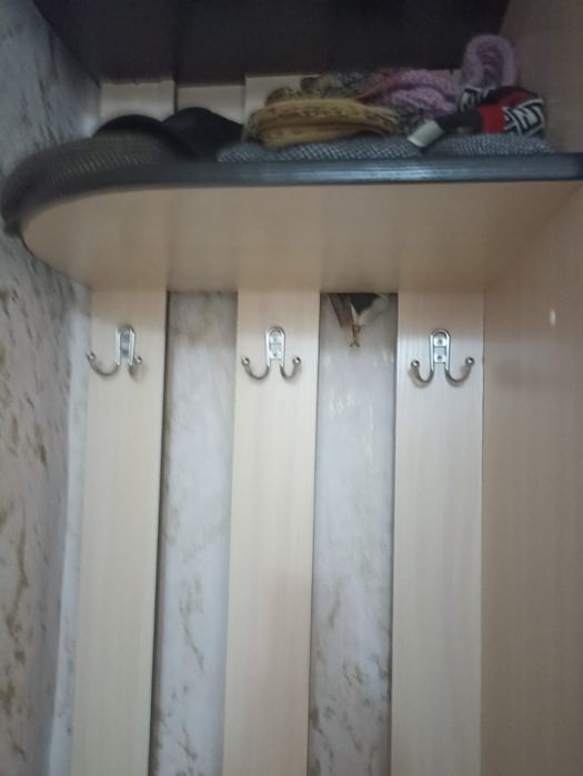 Продам срочно прихожую!