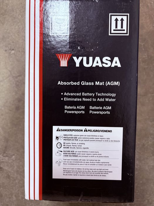 Baterie de pornire YUASA 12v / 18 Ah