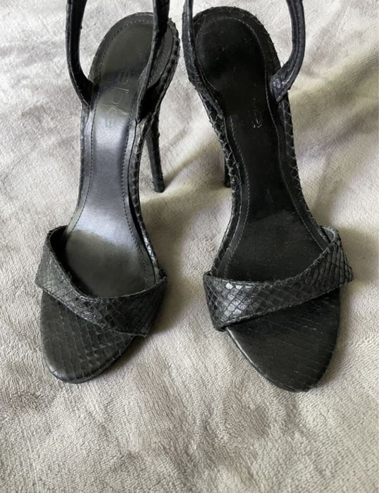 Sandale BEBE piton 38