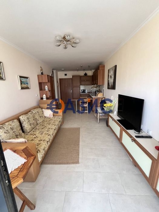 Продава се Двустаен апартамент в к.к. Слънчев бряг - 71 кв.м за 1015 €/кв.м - Снимка #1