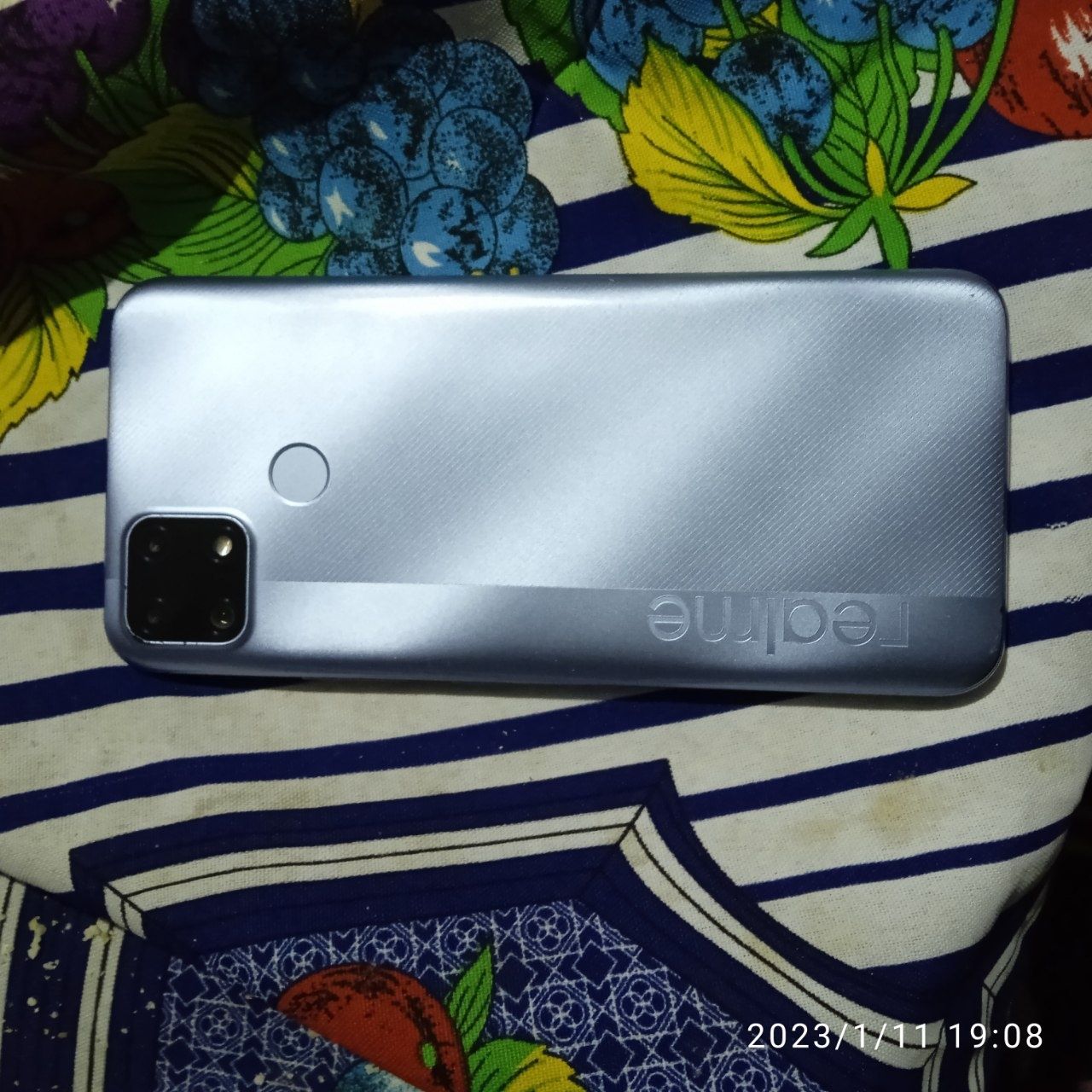 Realme s20  telefoni