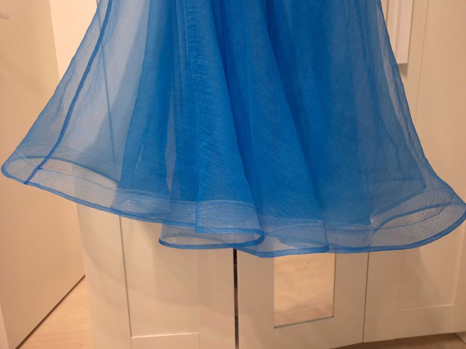 Vand rochie de ocazie / nunta