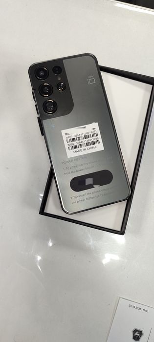 Смартфон на Андроид, большой экран