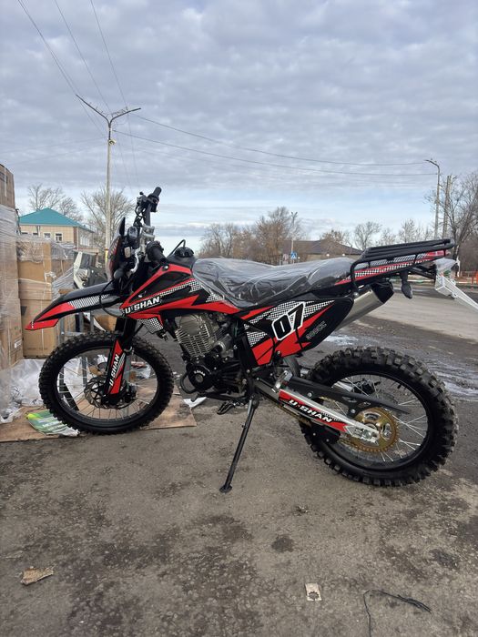 Мотоцикл эндуро 300 кубов