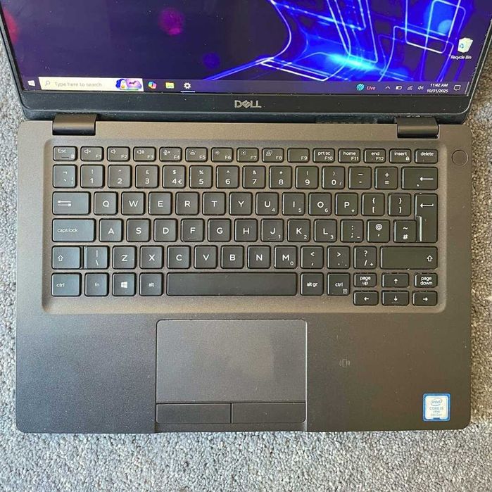 Dell 5300 - 13.3”IPS Touchscreen, 16GB RAM, i5-8265u, 512GB NVMe SSD