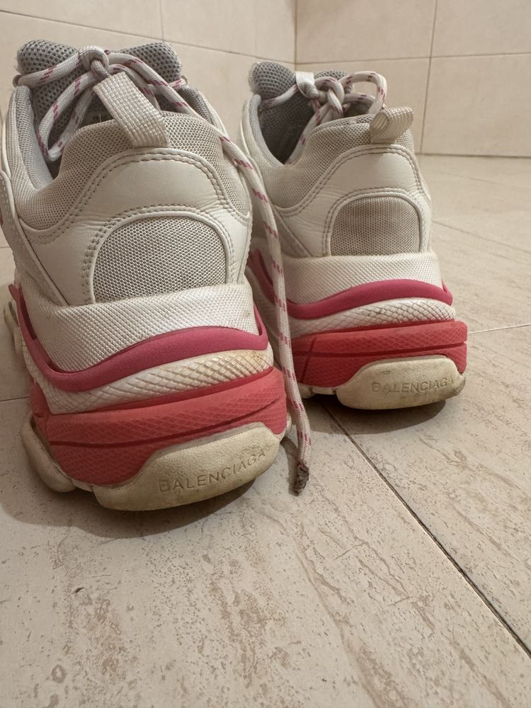 Balenciaga triple S