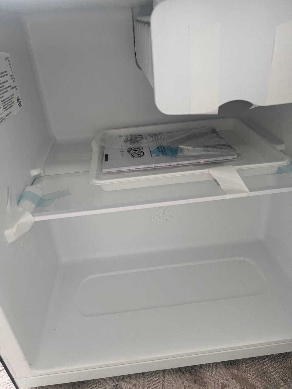 MIDEA мини холодильник