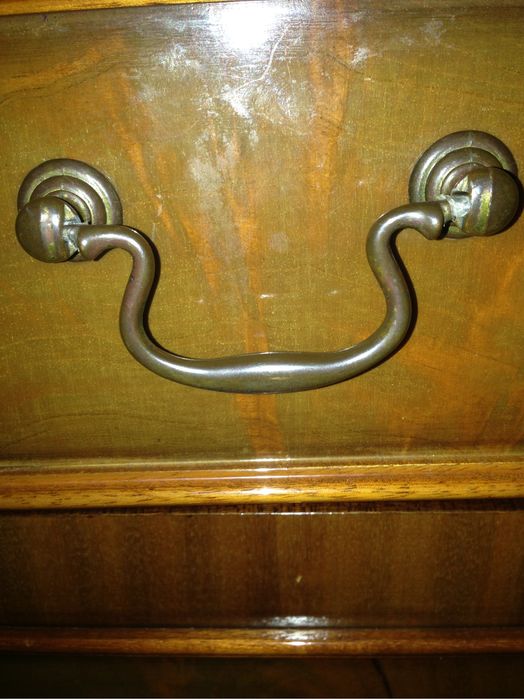 Уникален бюфет от масив