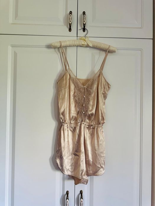 Lenjerie sexy , Victoria Secret masura S , din saten