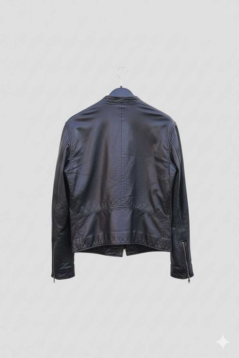 Geacă de piele naturală – calitate superioară