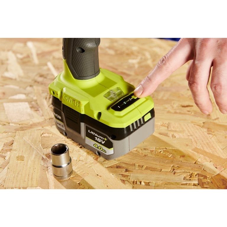 Ryobi-Cheie cu impact 18v cu 3 viteze RIW18-0