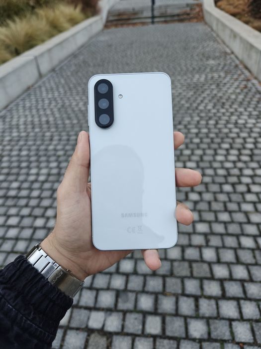 V/S Samsung A56 - NOU