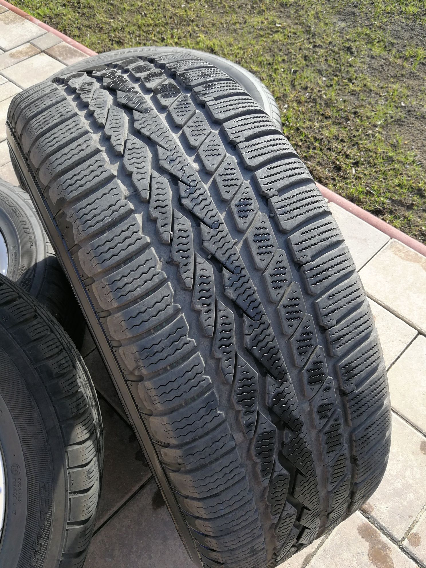 Jante cu anvelope de iarna Ford Kuga 235/55r17