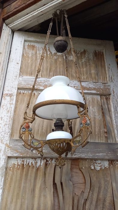 Lampă antică cu petrol