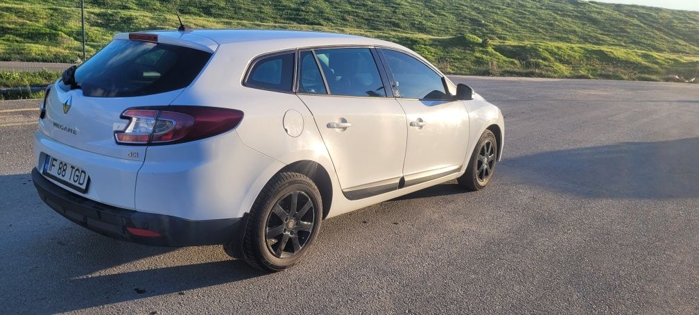 Vând Renault megane 3 Grandtour 2012