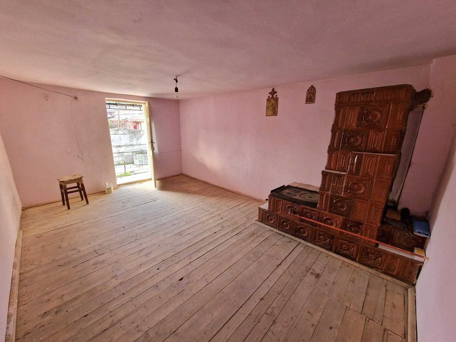 Casa de vanzare - comuna Prundeni, jud. Valcea [Poze reale]