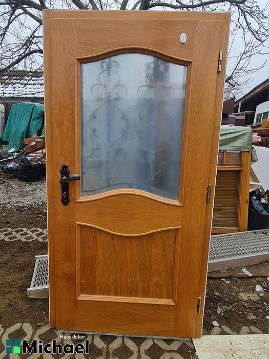 Usa intrare lemn masiv,Austria (Canadi 8076)